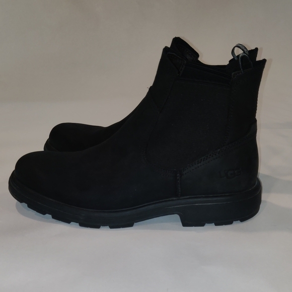 UGG Men's Classic Black Boots - Picture 1 of 9